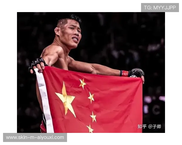 UFC卧倒后弃防反击惊艳全场